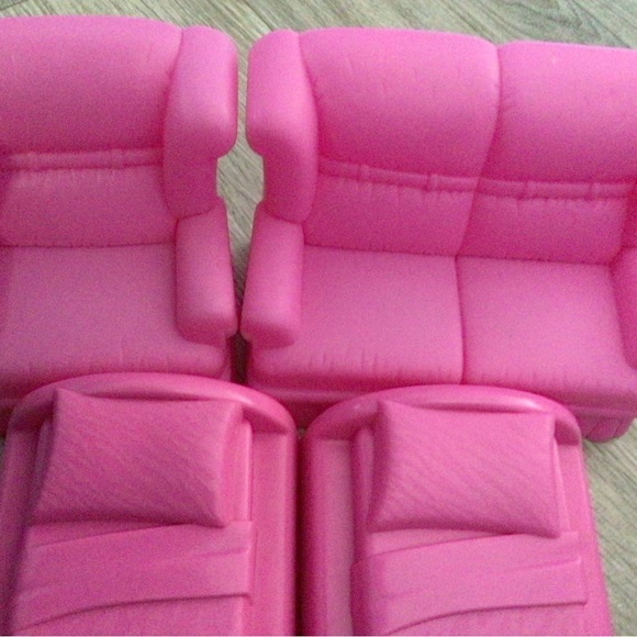 Vintage Pink Leopard Doll Beds, Armchair & Couch Doll Furniture - Picture 2 of 4